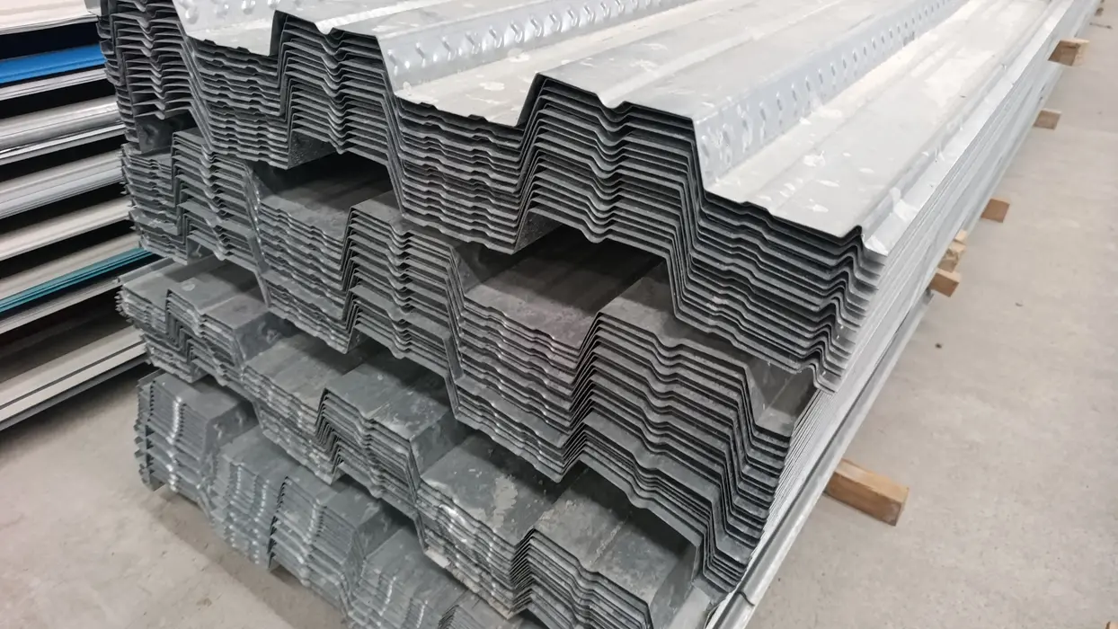 beton altı trapez sac stok görünümü
