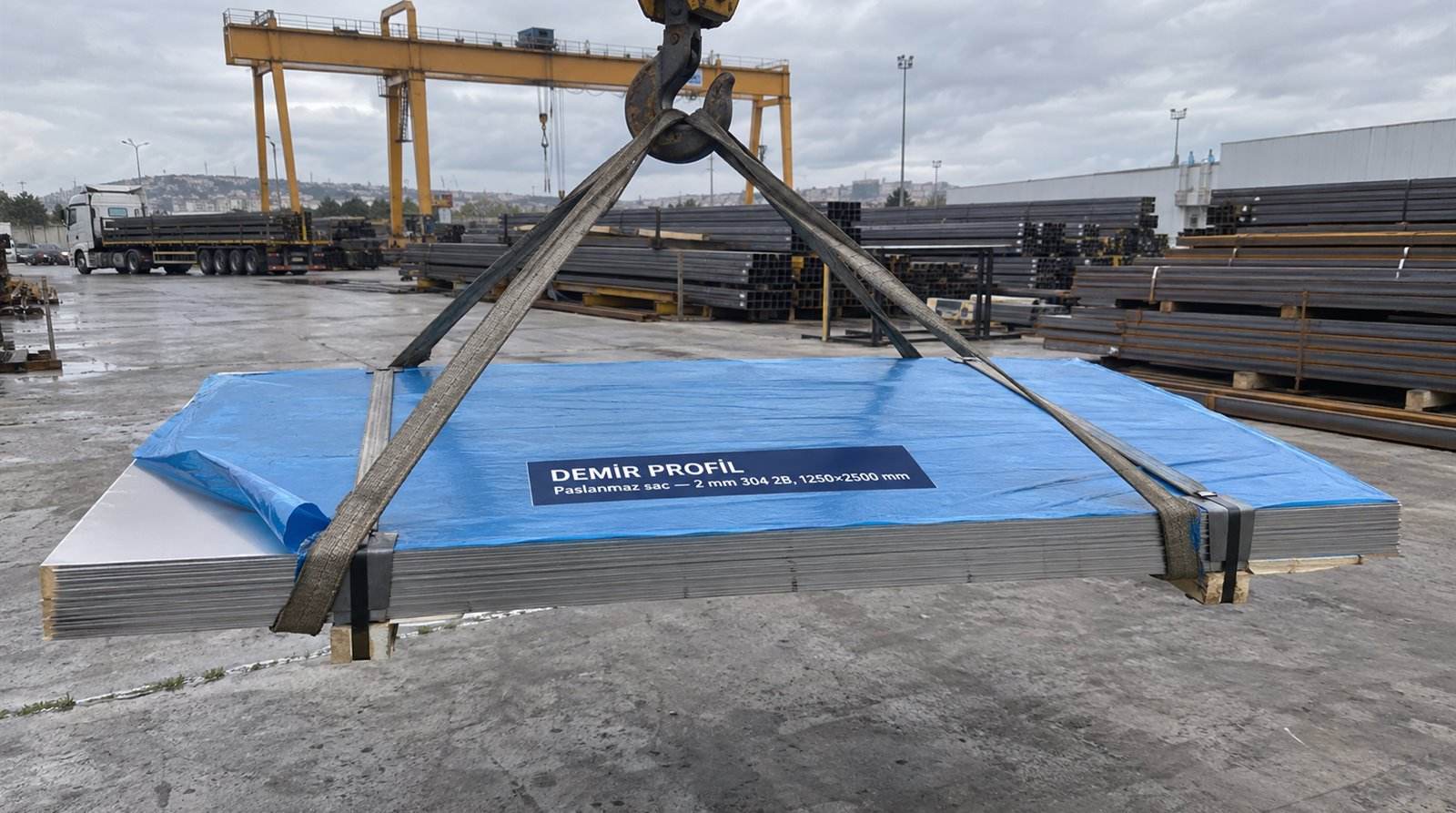 Paslanmaz sac 2 mm 304 2B, 1250×2500 mm, açık saha profil stoğunda